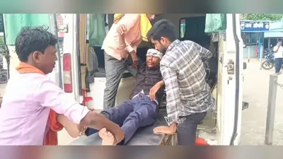 आरा : सड़क हादसे में बाइक सवार महिला समेत तीन जख्मी, अस्पताल में चल रहा इलाज