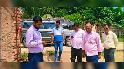 पंचायत सरकार भवन में राशन कार्ड सत्यापन की समीक्षा बैठक, BDO ने प्राथमिक व मध्य विद्यालय का किया निरीक्षण