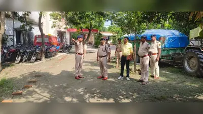 पिपरासी थाना पहुंचे एसपी, लंबित कांडों की समीक्षा कर पुलिसकर्मियों को दी सख्त चेतावनी
