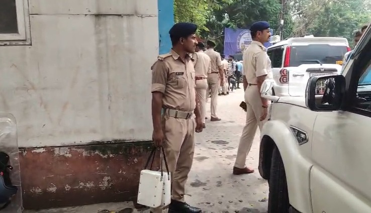 आंसू गैस के गोले