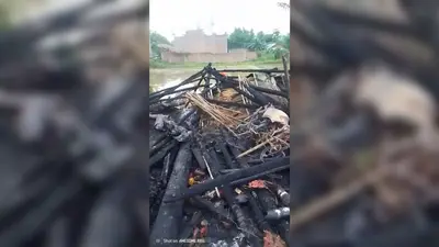 बांका के जबरा गांव में आधी रात घर में लगी भीषण आग, गाय, बाइक और लाखों की संपत्ति जलकर राख