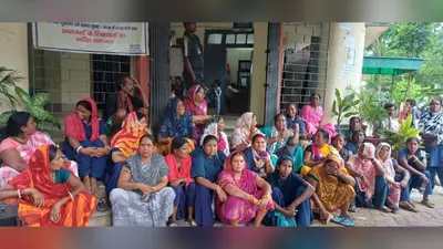 बकाया वेतन और सातवें वेतनमान को लेकर सफाई कर्मियों का प्रदर्शन, नगर आयुक्त ने 29 जुलाई तक भुगतान का दिया आश्वासन