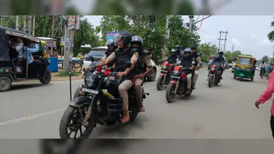 जंतर-मंतर प्रदर्शन के मद्देनजर सासाराम में हाई अलर्ट, DM-SP ने निकाला फ्लैग मार्च