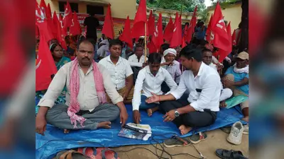 अवैध जमाबंदी की जांच को लेकर माले का प्रदर्शन, कार्रवाई न होने पर दी आंदोलन की चेतावनी