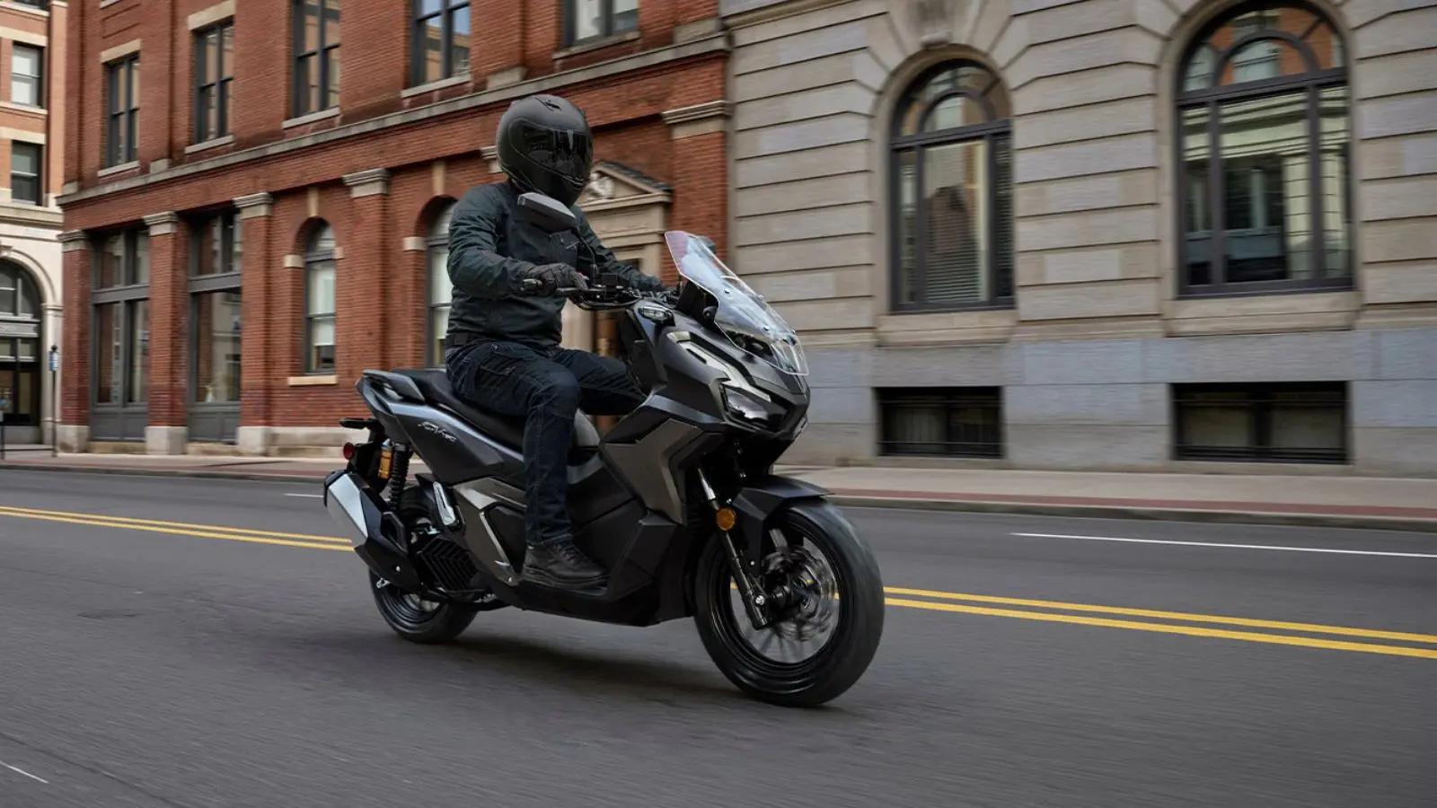 E85 फ्यूल पर भी चलेगा ये स्कूटर, Honda ADV160 हुआ लॉन्च, 27 लीटर स्टोरेज और TFT डिस्प्ले भी मौजूद