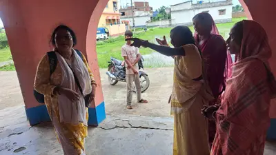 ठाकुरगंज के प्राथमिक विद्यालय में तीन माह से बच्चों को नहीं मिला अंडा, अभिभावकों ने बीईओ से की शिकायत
