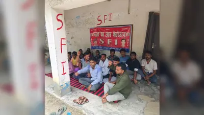 छात्र हितों के लिए सड़क पर उतरे विद्यार्थी, डीबीकेएन कॉलेज में शैक्षणिक हड़ताल