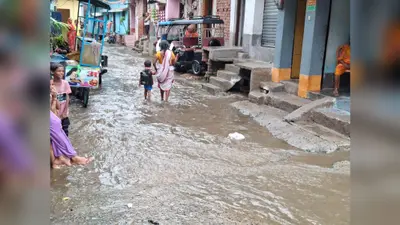 नालंदा : झमाझम बारिश से राजगीर के कई इलाकों में जलजमाव, सड़कों पर बहने लगा नालों का पानी
