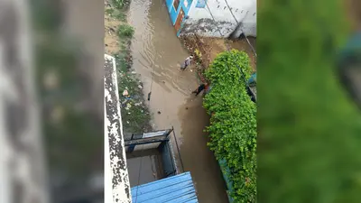 बक्सर: हरि जी का हाता में जलजमाव से लोग परेशान, हल्की बारिश में ही सड़क और आसपास के घरों में भर जाता पानी
