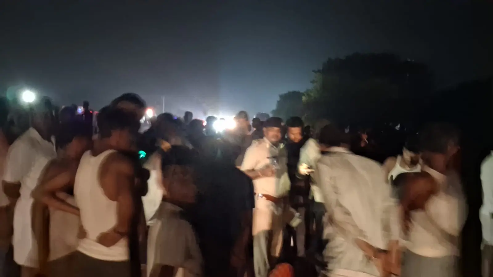 बेगूसराय में एनएच-31 पर हादसा, तेज रफ्तार वाहन ने महिला को कुचला, मौके पर मौत, लोगों ने हंगामा किया
