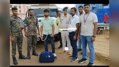 गया जंक्शन पर ऑपरेशन सतर्क के तहत कार्रवाई, 7.650 लीटर अंग्रेजी शराब के साथ युवक गिरफ्तार