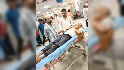 भभुआ कोर्ट जा रहे वरिष्ठ अधिवक्ता मुन्ना तिवारी सड़क हादसे में घायल, वाराणसी ट्रॉमा सेंटर में भर्ती