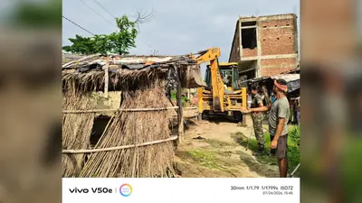 वॉटरवेज बांध की सरकारी जमीन से अतिक्रमण हटाया गया, प्रशासन ने चलाया विशेष अभियान