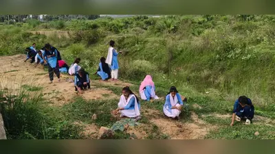 सरकरी नदी किनारे विद्यार्थियों ने बोए 5 हजार से अधिक बीज, पर्यावरण संरक्षण की अनोखी पहल