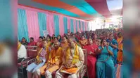 पंचकुंडीय गायत्री महायज्ञ में उमड़ रही श्रद्धालुओं की भीड़