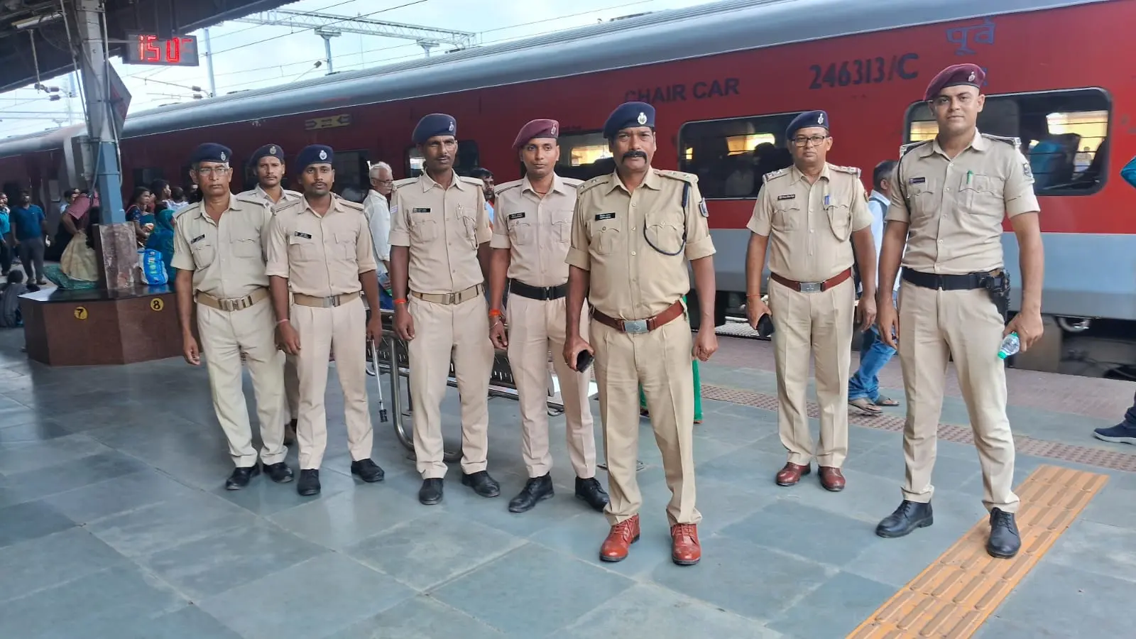 सुल्तानगंज के लिए चलेंगी 24 मेला स्पेशल ट्रेनें, हर ट्रेन में तैनात रहेंगे रेल पुलिस के जवान