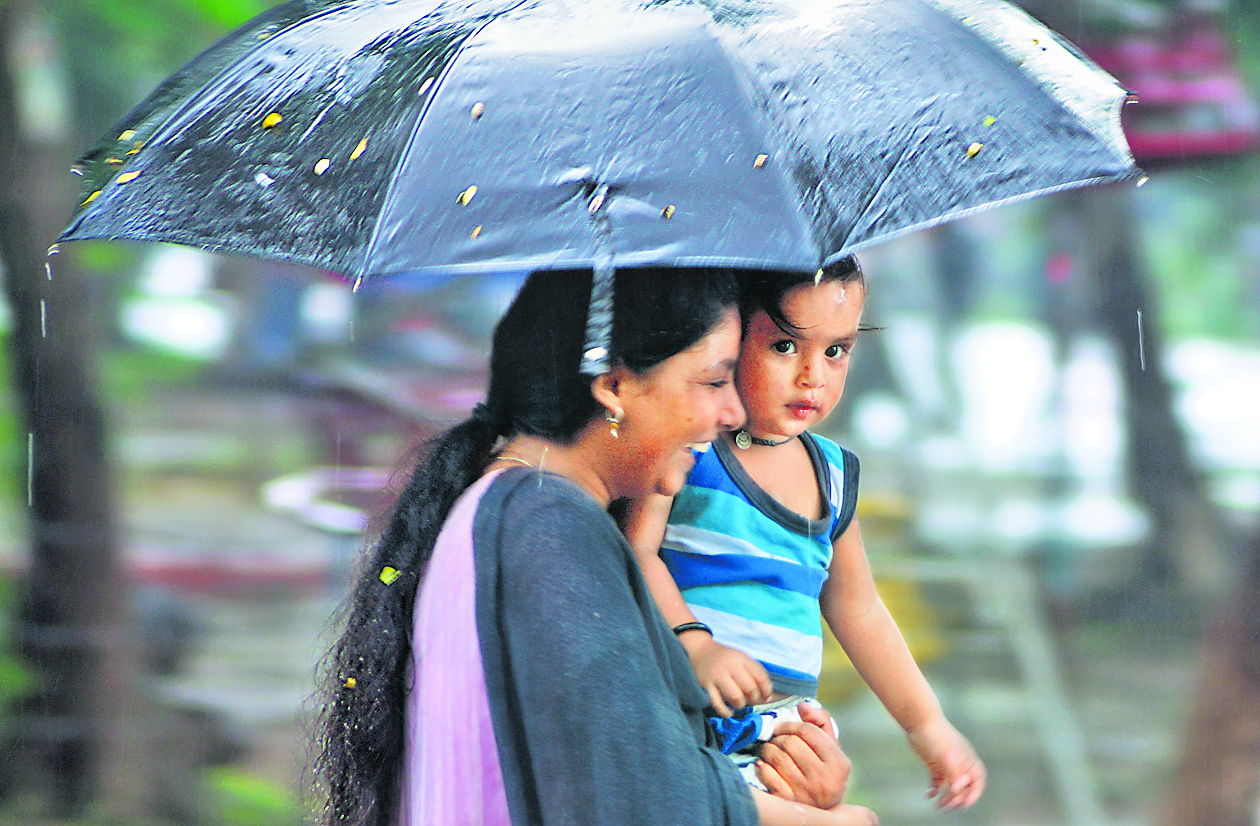 सासाराम में आज बदलेगा मौसम का मिजाज, हल्की से मध्यम बारिश की संभावना