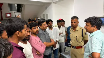 बिक्रमगंज में डीएम-एसपी ने छात्रों से किया सीधा संवाद, अफवाह फैलाने वालों पर कड़ी नजर रखने का निर्देश