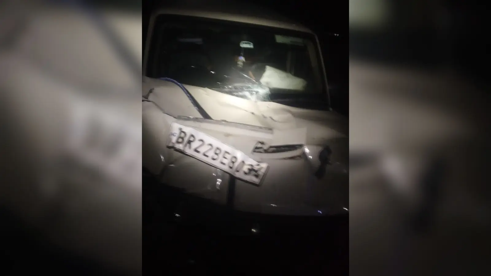 लौरिया-बगहा NH पर स्कार्पियो और टेम्पू की टक्कर, चालक गंभीर घायल