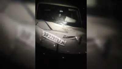 लौरिया-बगहा NH पर स्कार्पियो और टेम्पू की टक्कर, चालक गंभीर घायल