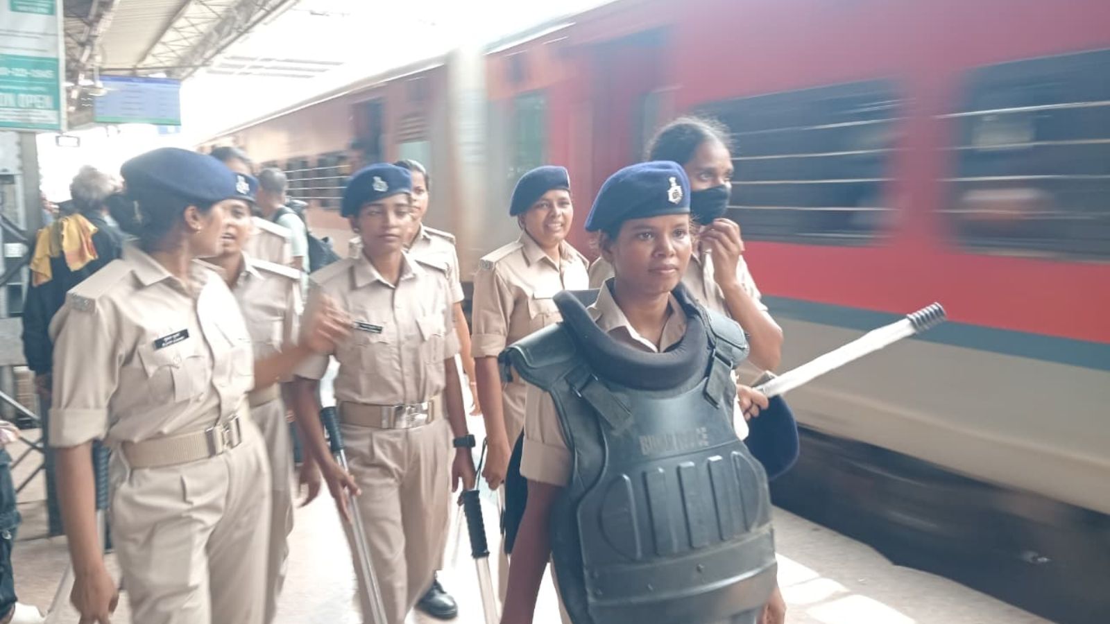 आरा जंक्शन पर सुरक्षा का कड़ा पहरा
