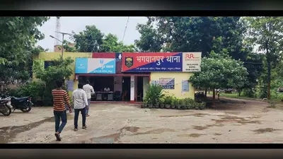 भगवानपुर में पुलिस की कार्रवाई, आम के पेड़ के नीचे छिपाकर रखी गई थी शराब