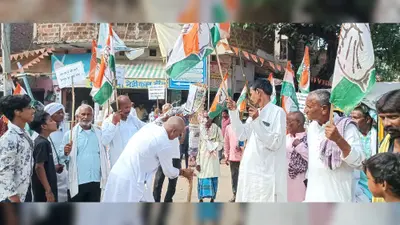 गया जी : ग्रामीण होल्डिंग टैक्स के विरोध में कांग्रेस का प्रदर्शन, वापस लेने की मांग