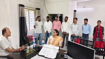 सिमराही नगर पंचायत कार्यालय का एसडीएम ने किया निरीक्षण, सफाई व्यवस्था पर जताई नाराजगी