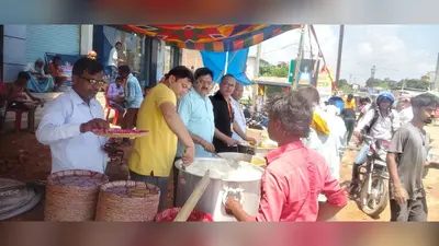 धूप में भूखे लोगों के लिए बना सहारा, समर्पण संस्था के भंडारे में लगातार पहुंचते रहे लोग