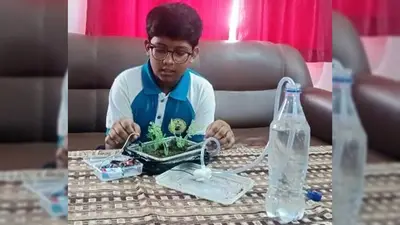 सासाराम के छात्र ने बनाया स्मार्ट सिंचाई मॉडल, खेत में पानी भरते ही खुद बंद हो जाएगा पंप
