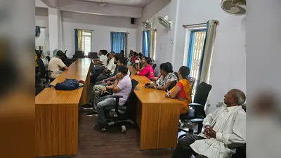 गया जी : डोभी में सरकार के 100 दिन पूरे होने पर कार्यक्रम, उपलब्धियों का किया गया प्रसारण
