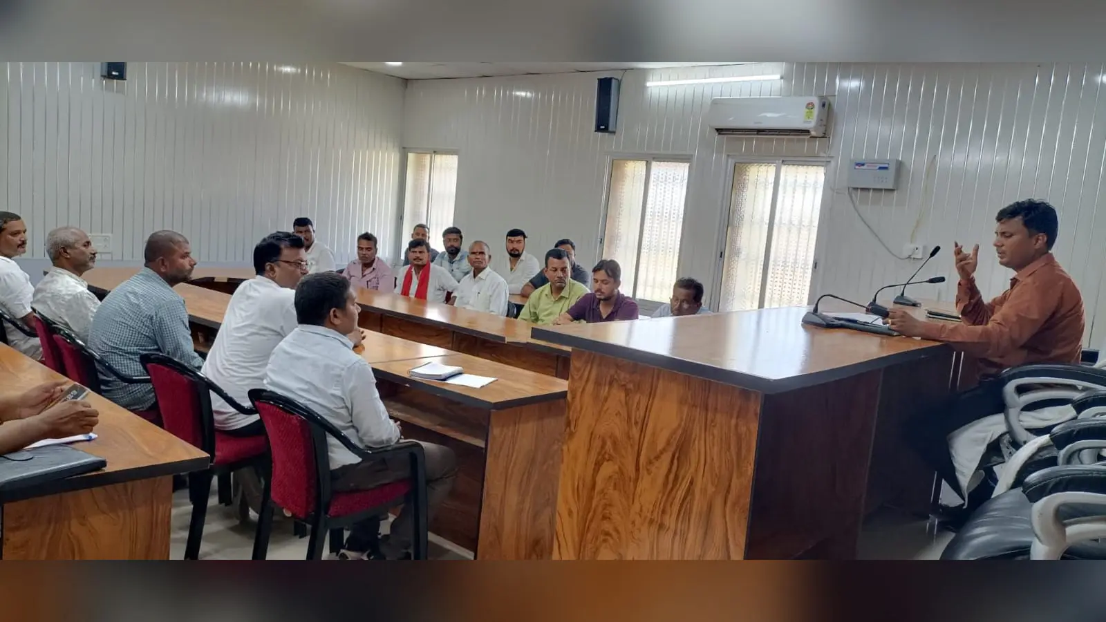 31 जुलाई तक हर हाल में पूरा करें सीएमआर चावल जमा, एसडीओ ने मिलरों और पैक्स अध्यक्षों को दिए सख्त निर्देश