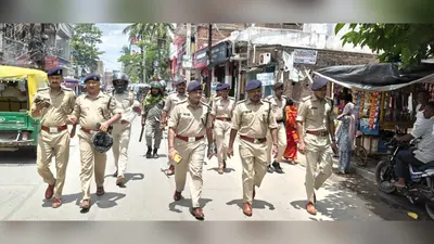 Madhubani News: विद्यार्थियों के प्रदर्शन को लेकर मधुबनी में फ्लैग मार्च, SSP ने संभाली कमान