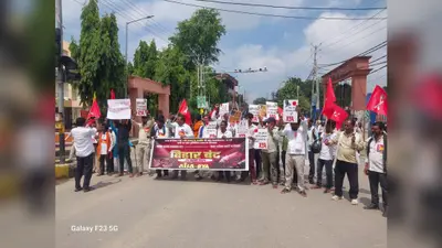 नालंदा : हिलसा में बिहार बंद का असर, दो घंटे सड़क जाम कर छात्रों ने किया प्रदर्शन