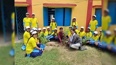 बरियारपुर बालिका उच्च विद्यालय में इको क्लब ने किया पौधारोपण, पर्यावरण संरक्षण का लिया संकल्प