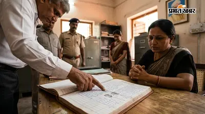 स्कूल के नामांकन रजिस्टर में गड़बड़ी का आरोप, जांच के बाद शिक्षिका पर बड़ी कार्रवाई