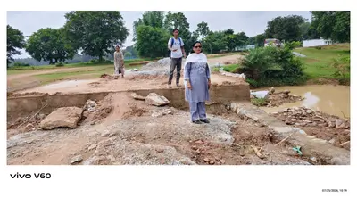सड़क, पुलिया और गार्डवाल निर्माण में मिलीं कई खामियां, जांच की मांग