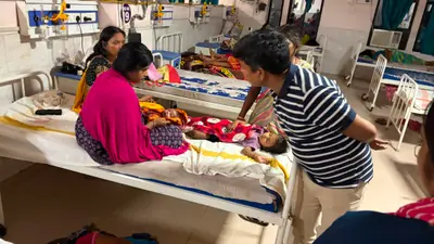 रोहतास सदर अस्पताल में ड्यूटी से गायब मिली गायनेकोलॉजिस्ट, डीएम ने की छापेमारी; विभाग ने मांगा जवाब