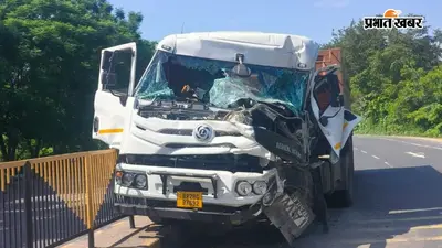 गोपालगंज के मीरगंज में सड़क हादसा, डिवाइडर से टकराकर चकनाचूर हुआ कंटेनर, उप चालक घायल