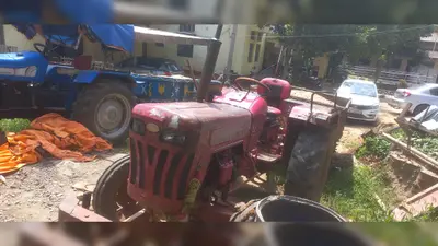 बेलहर में अवैध बालू लदा ट्रैक्टर जब्त, पासर गिरोह का सदस्य गिरफ्तार