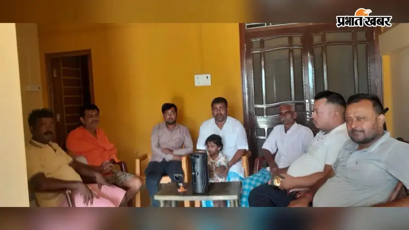भाजपा कार्यकर्ताओं ने सुनी प्रधानमंत्री की 'मन की बात'
