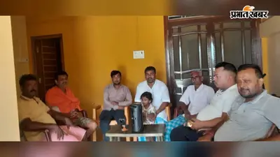 थावे में भाजपा कार्यकर्ताओं ने सुना प्रधानमंत्री मोदी के 'मन की बात' का 136वां संस्करण