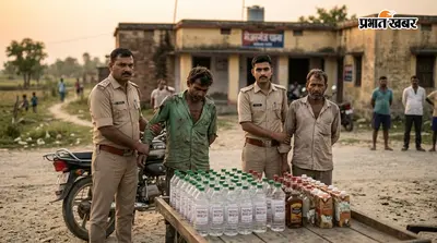 मेजरगंज में बड़ी कार्रवाई, 51 लीटर नेपाली शराब के साथ दो तस्कर दबोचे, बाइक भी जब्त
