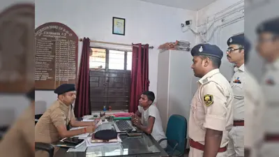 भोजपुर : सिकरहटा थाना पहुंचे एसडीपीओ कन्हैया कुमार, लंबित मामलों के जल्द निष्पादन का दिया निर्देश