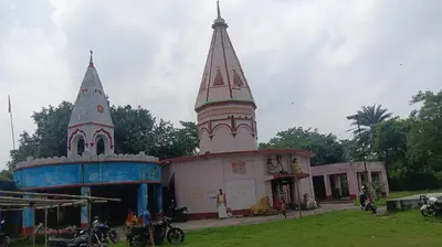 400 वर्षों से आस्था का केंद्र है जरुवाटांड़ का स्वयंभू बूढ़ा बाबा धाम, मनोकामना पूर्ण होने की है मान्यता