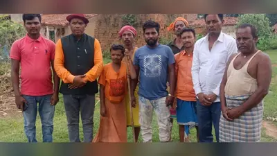 गोला: जर्जर सड़क से परेशान ग्रामीणों ने उठाई कालीकरण की मांग, तीन साल से पड़ी है अधूरी