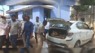 बेलहर थाना गेट पर 174 बोतल अंग्रेजी शराब के साथ दो तस्कर गिरफ्तार, कार जब्त