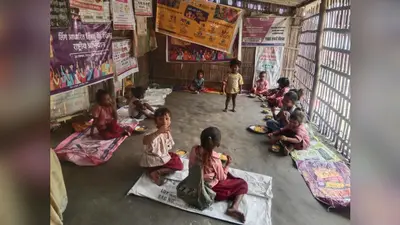 Morwa News: डीएम के आदेश के 15 दिन बाद भी जर्जर झोपड़ियों से नहीं हटे आंगनबाड़ी केंद्र