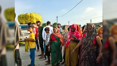 बक्सर: छत पर खेल रही 7 वर्षीय बच्ची की हाई टेंशन तार की चपेट में आने से मौत, ग्रामीणों ने की सड़क जाम
