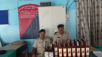 बनमा ईटहरी पुलिस की बड़ी कार्रवाई, 33 लीटर विदेशी शराब बरामद, एक तस्कर गिरफ्तार